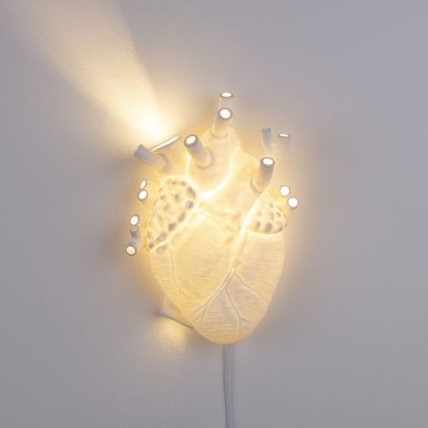 lampada cuore da parete